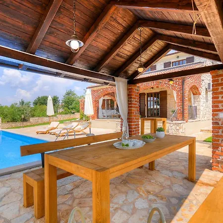 Oxalis 度假居 波雷奇